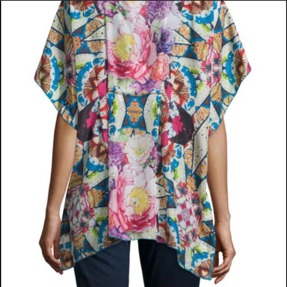 JOHNNY WAS 100% SILK FLORAL Size: S